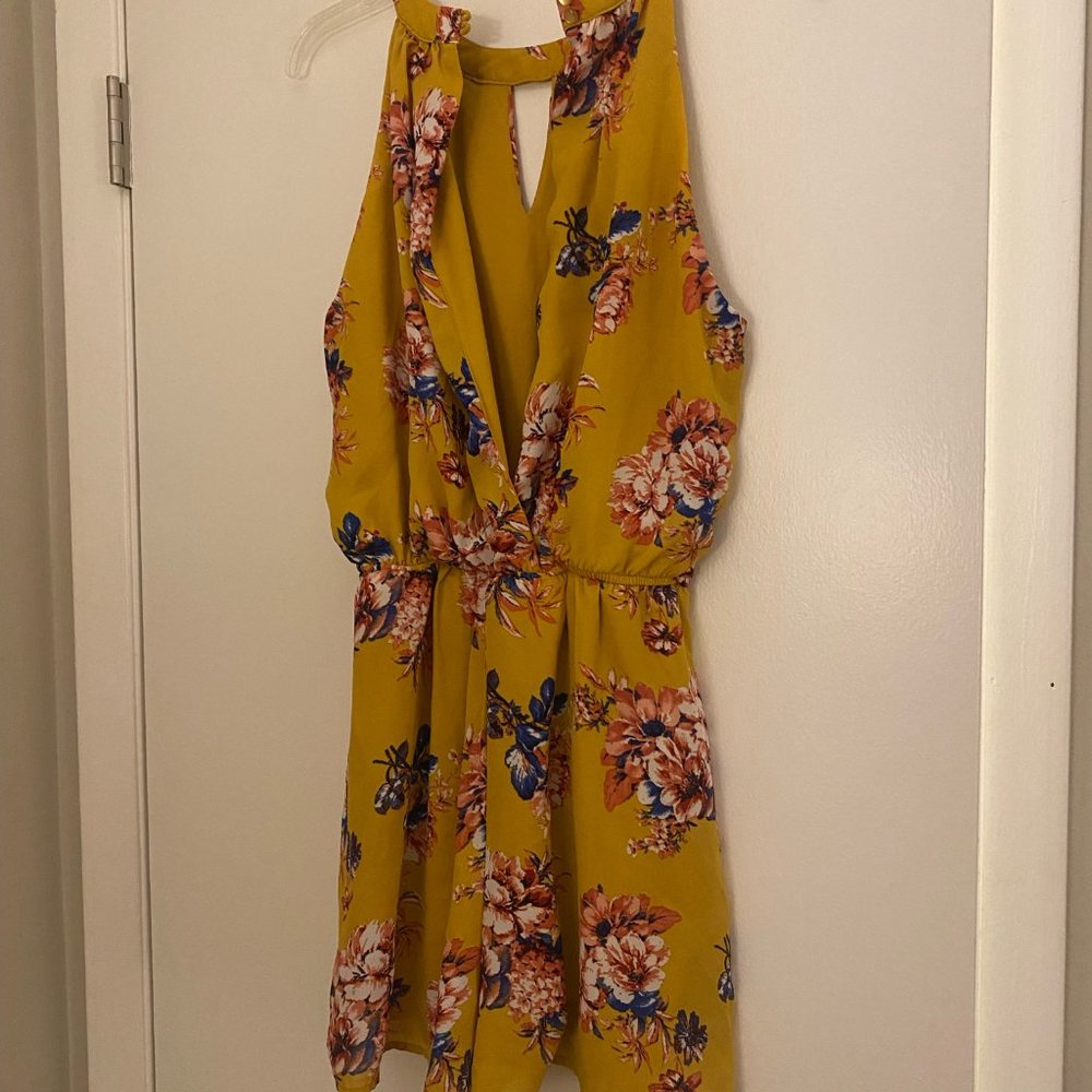 Short Romper - Picture 3 of 4